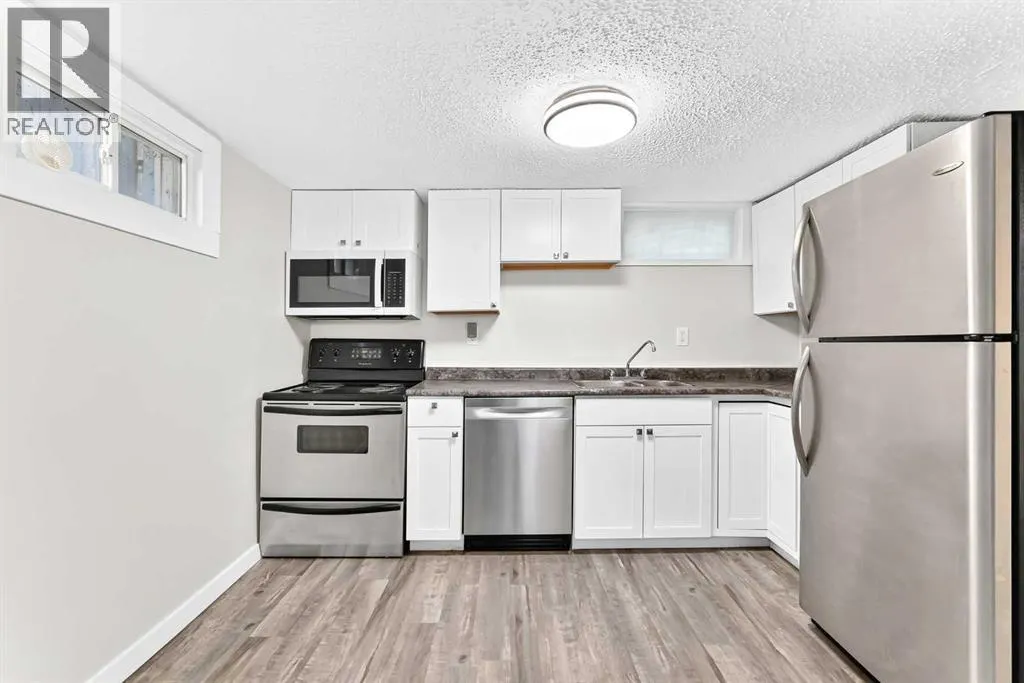 2016 46 Street SE