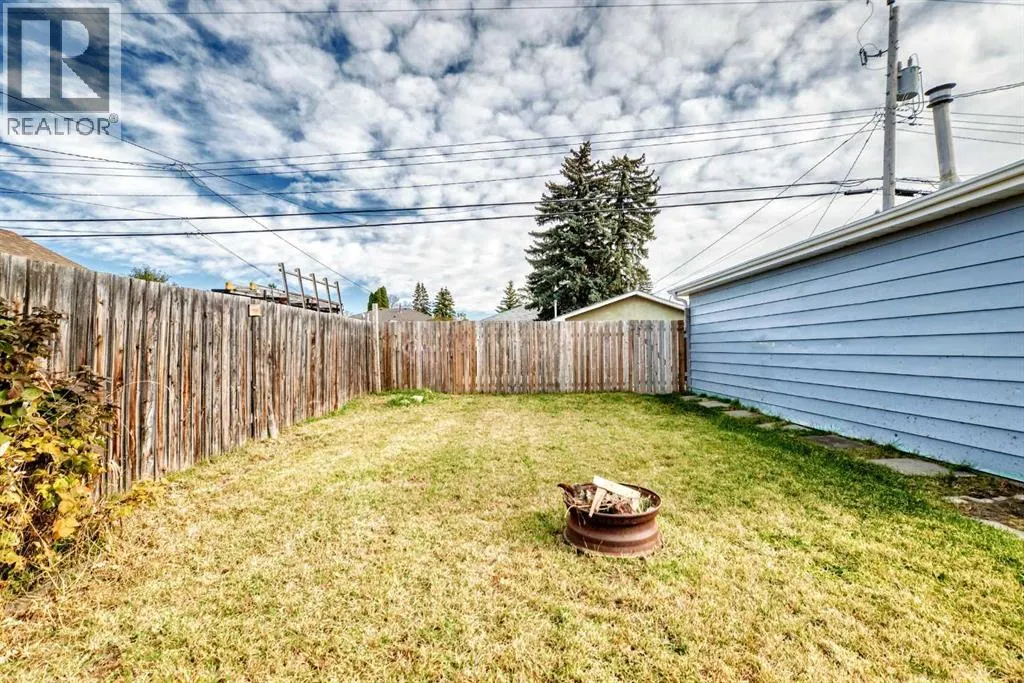 2016 46 Street SE