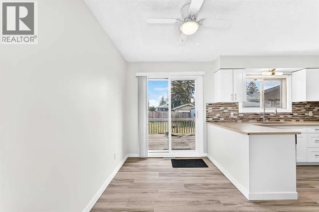 2016 46 Street SE