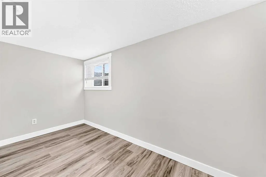 2016 46 Street SE