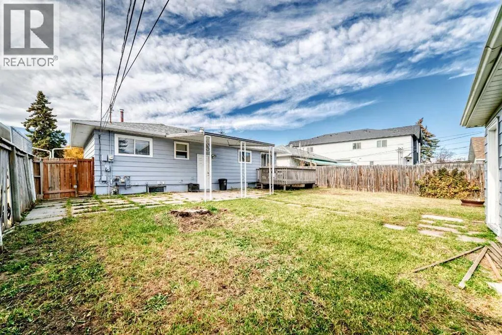 2016 46 Street SE