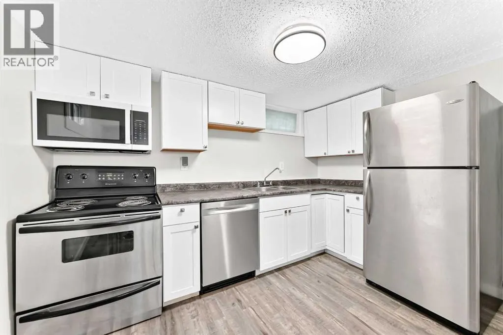 2016 46 Street SE