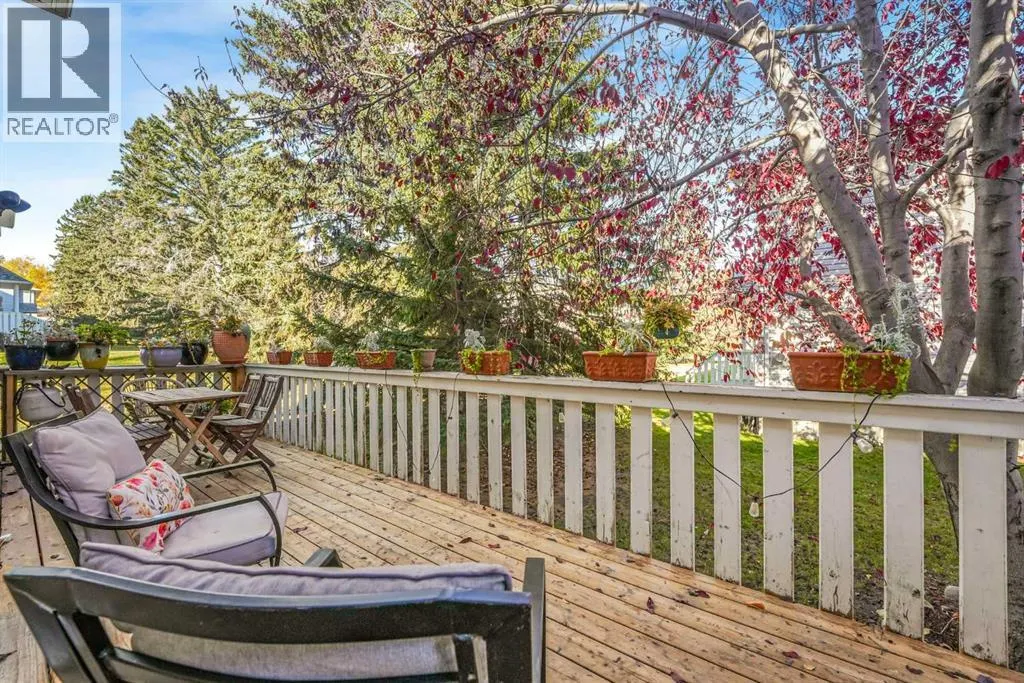 555 Killarney Glen Court SW