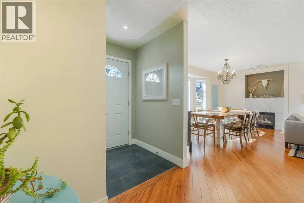 555 Killarney Glen Court SW