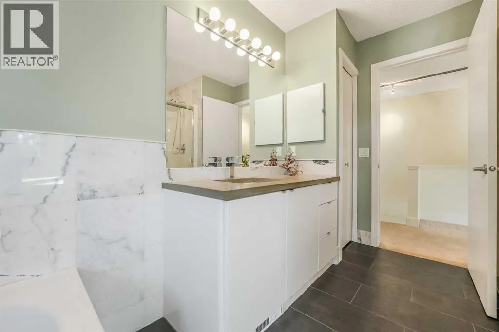 555 Killarney Glen Court SW