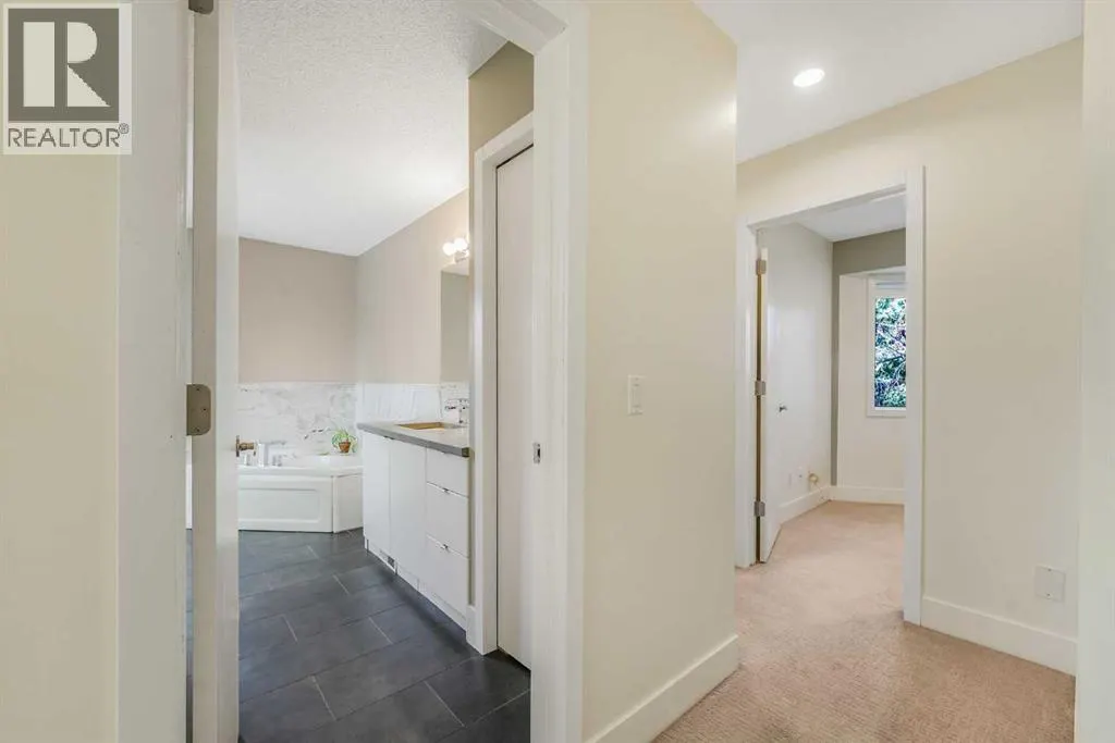555 Killarney Glen Court SW