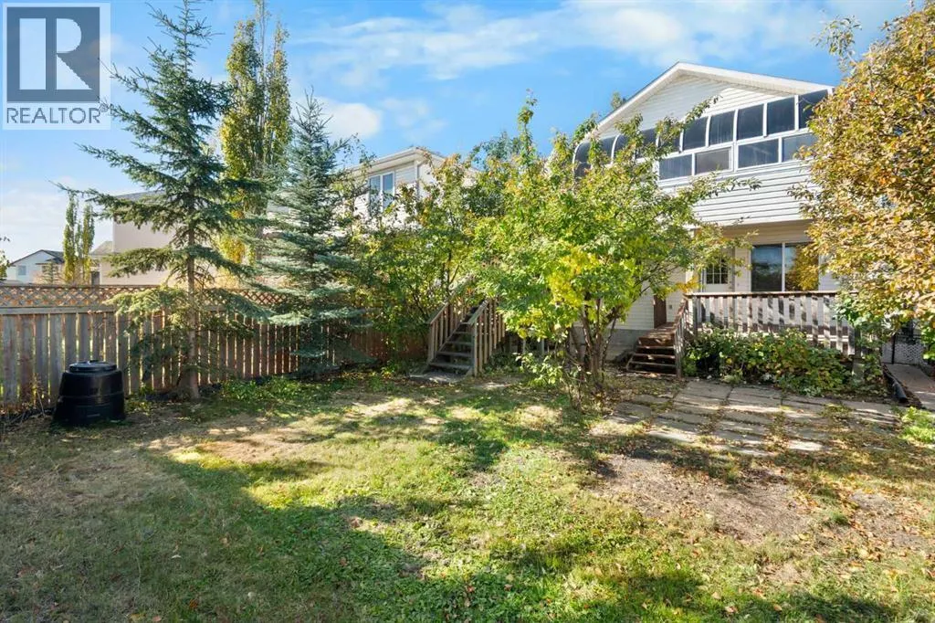 87 Citadel Meadow Grove NW