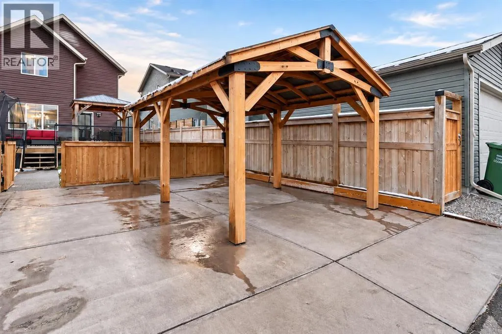 46 Emberside Garden