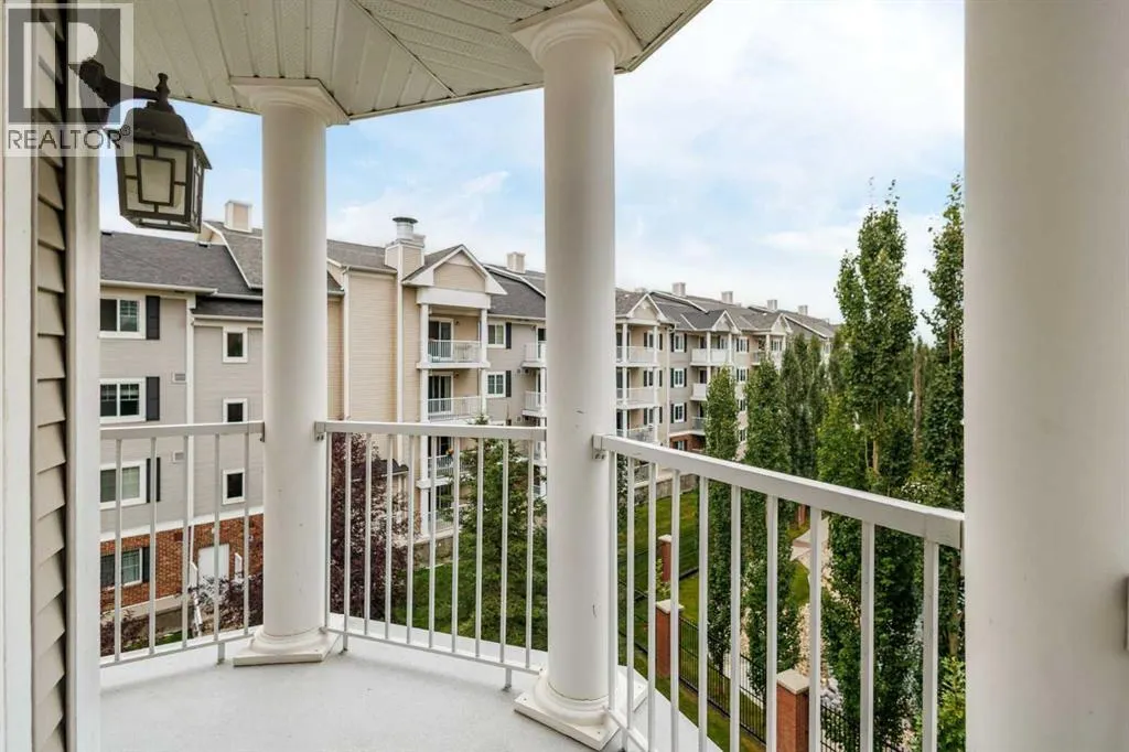 4301, 31 Country Village Manor NE