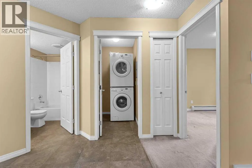 201, 20 Country Hills View NW