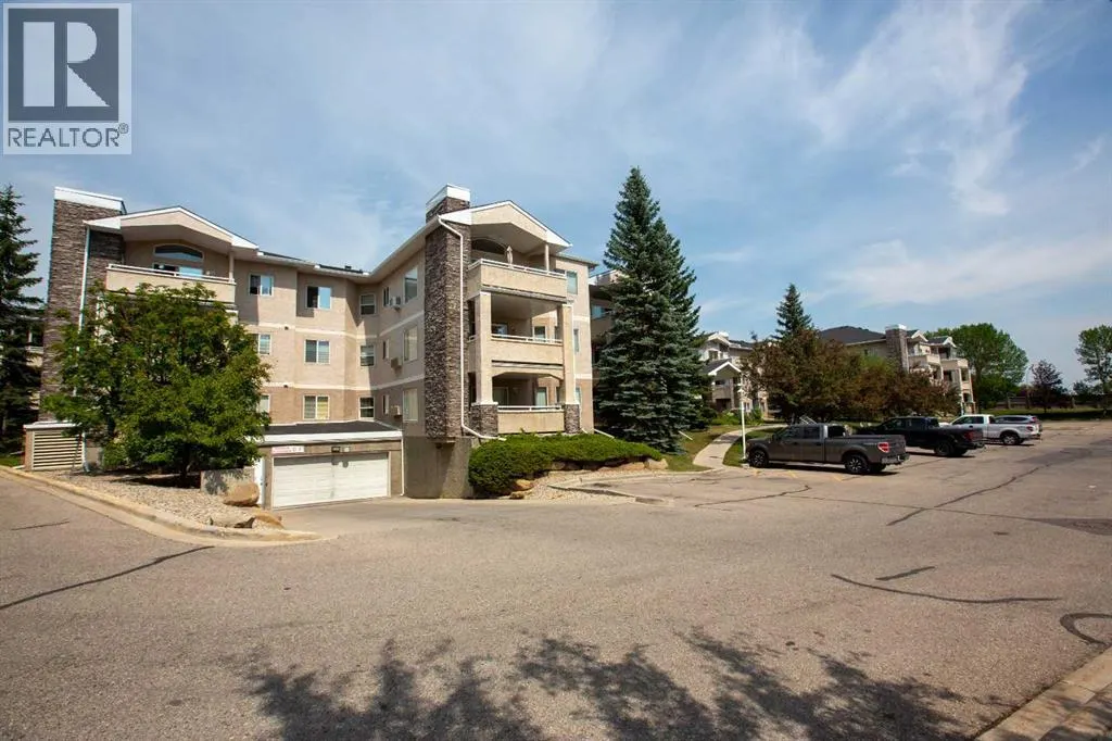 201, 20 Country Hills View NW