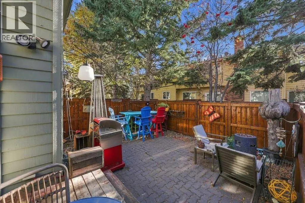 512 Point Mckay Grove NW