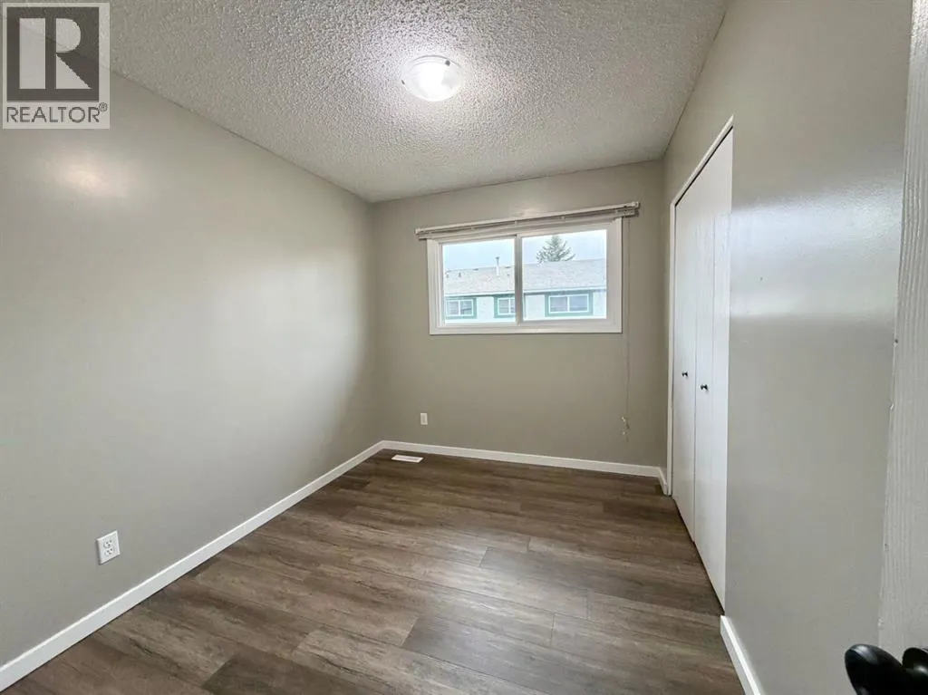 29, 110 Tamarack Avenue