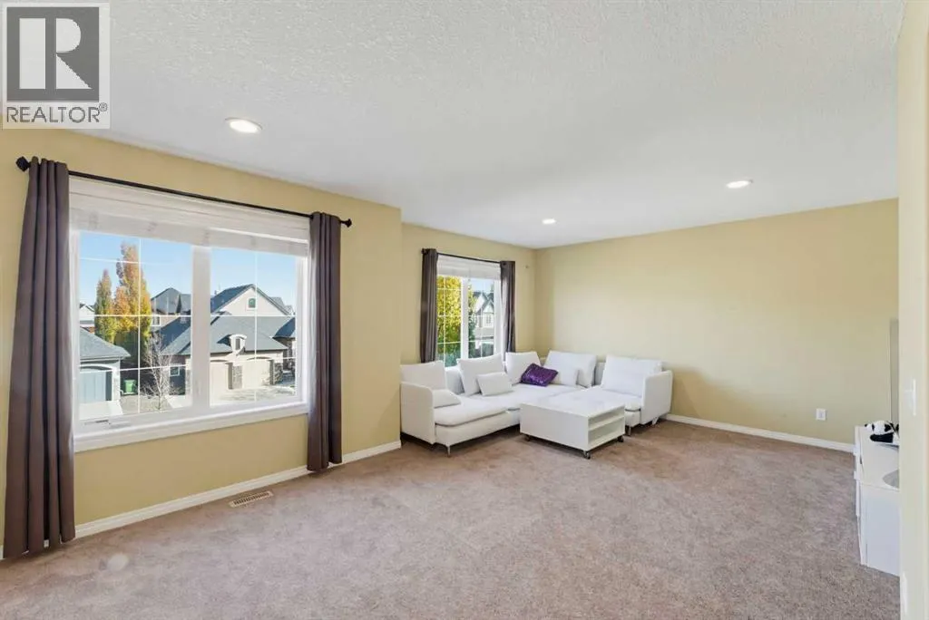 222 Elgin Estates Park SE