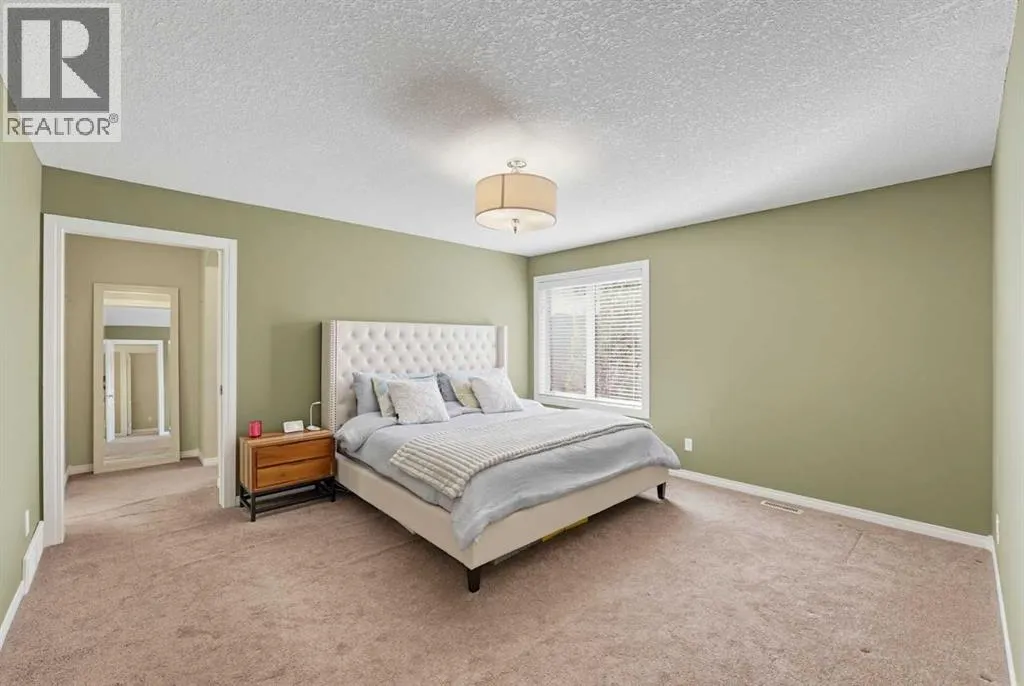 222 Elgin Estates Park SE