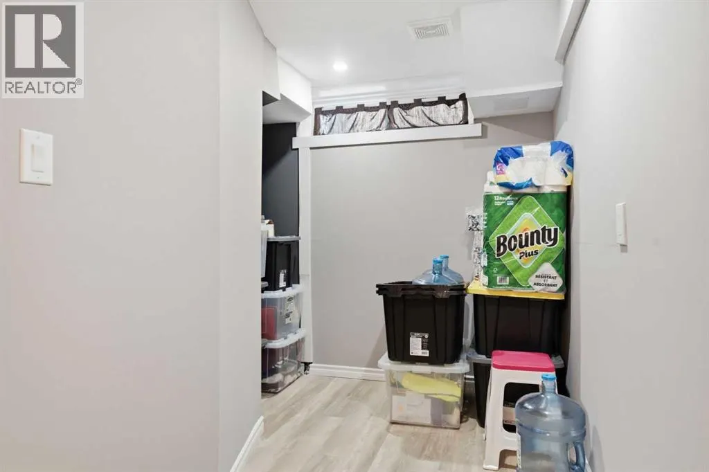 227 Abalone Place NE
