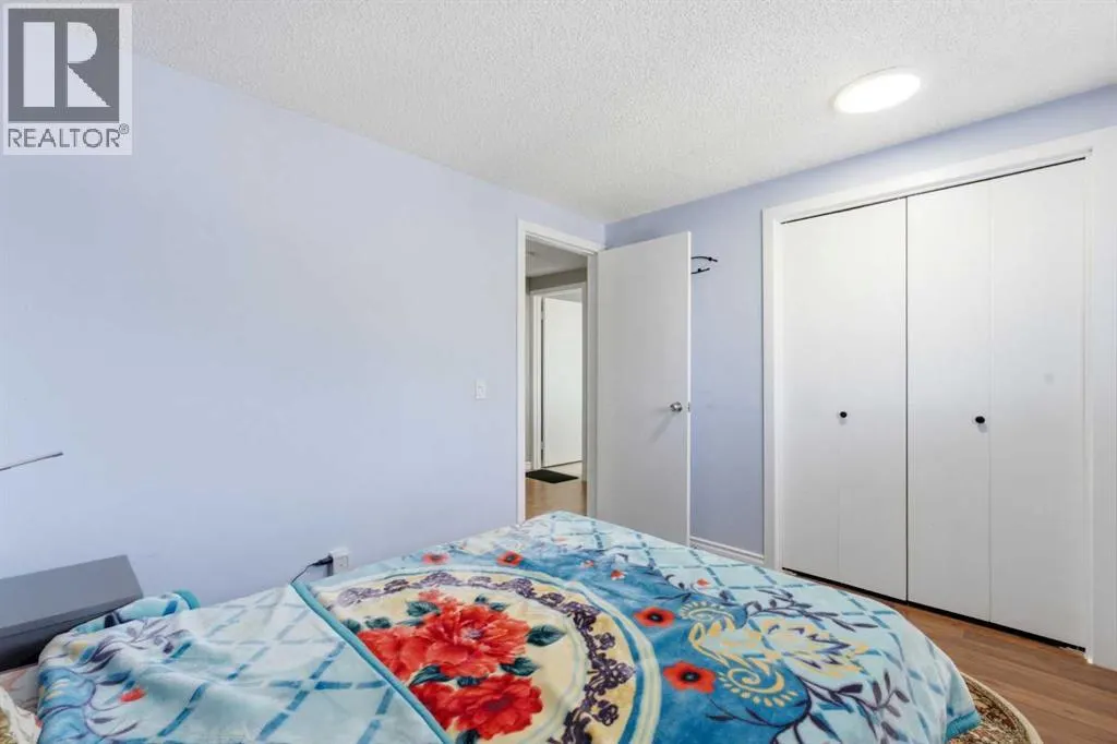 227 Abalone Place NE