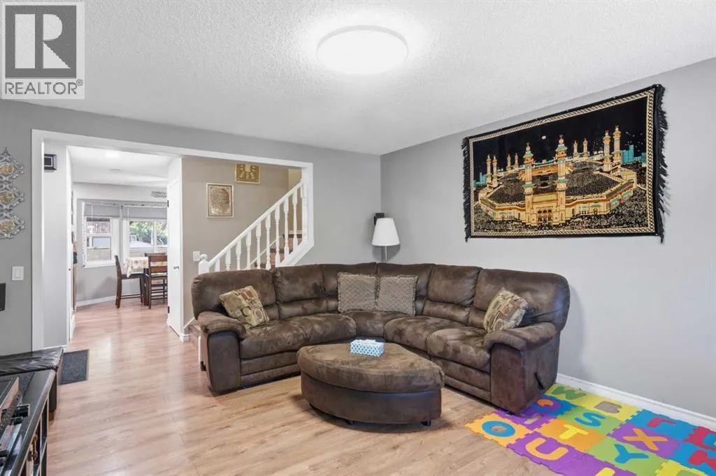 227 Abalone Place NE