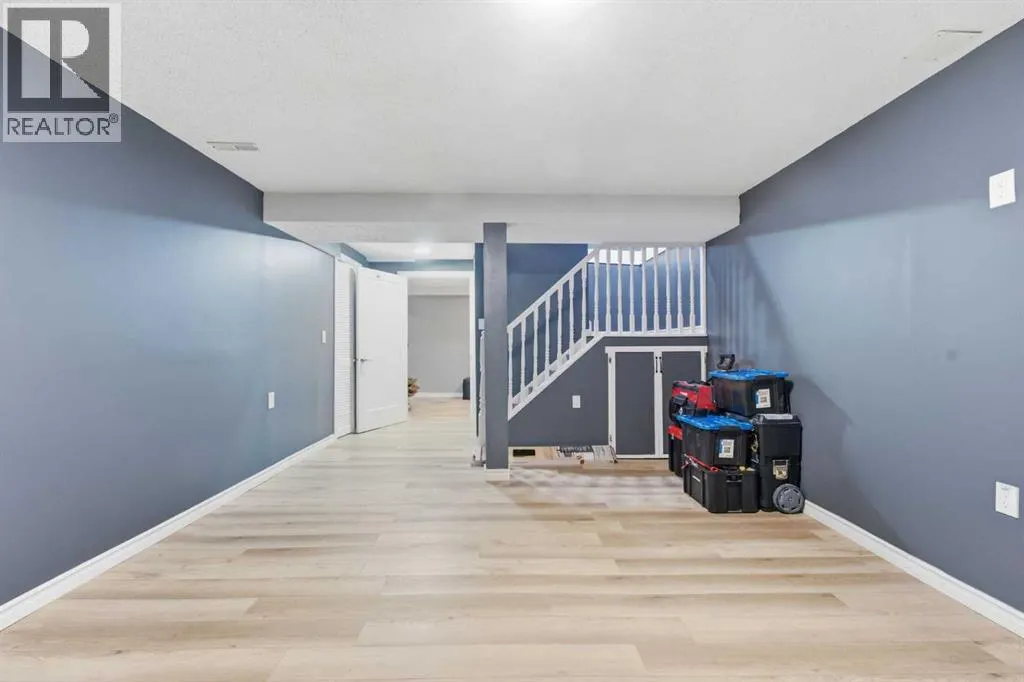 227 Abalone Place NE