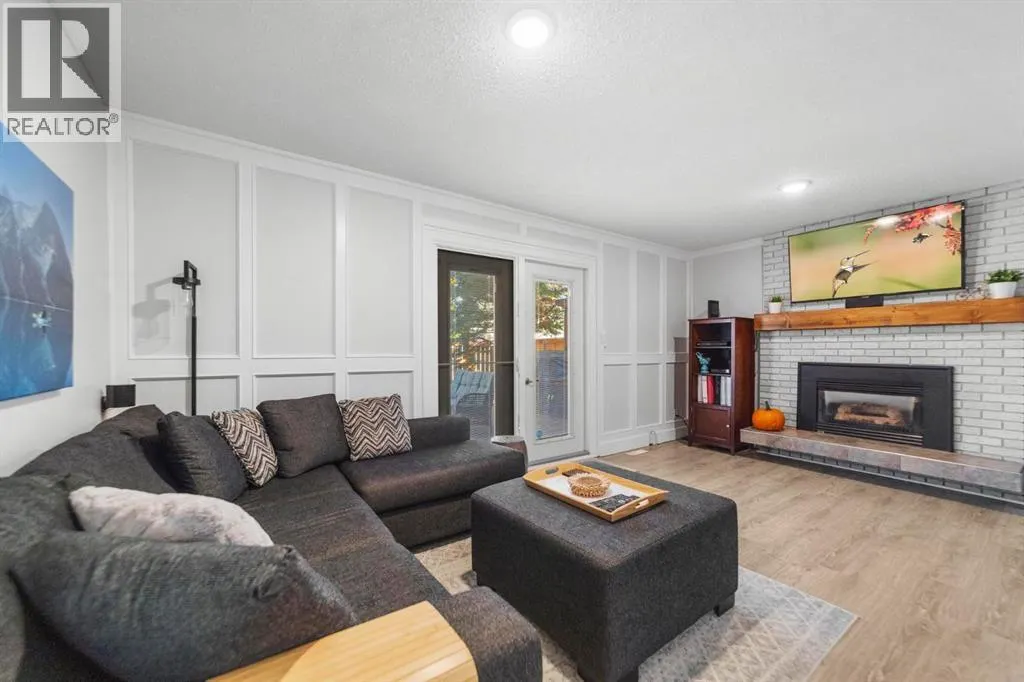 6310 43A Avenue Close