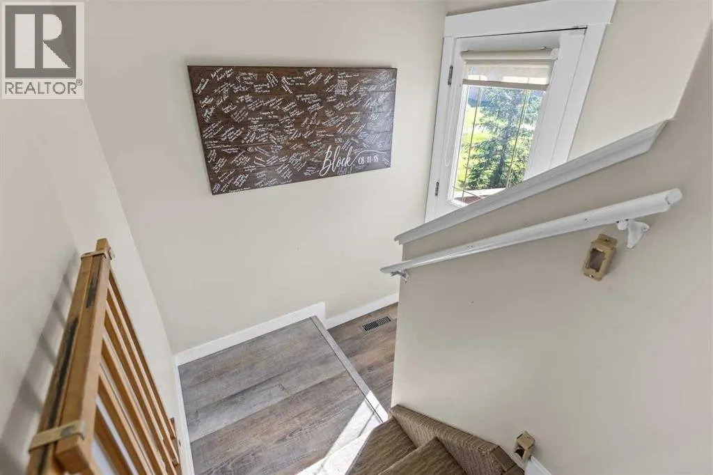 6 Strathford Place