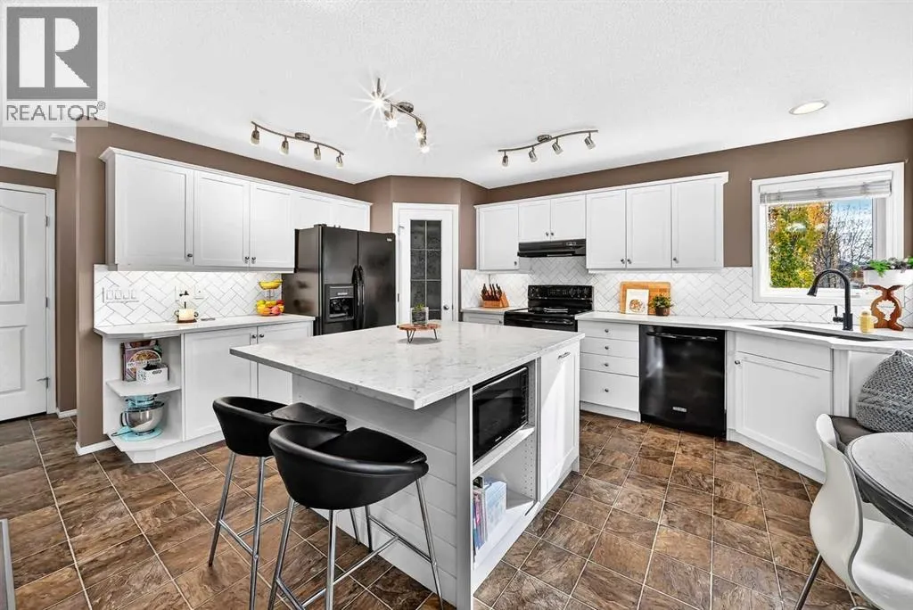 165 Covehaven Gardens NE
