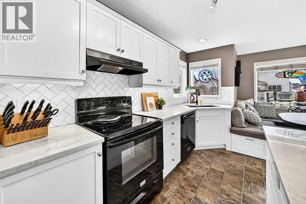 165 Covehaven Gardens NE
