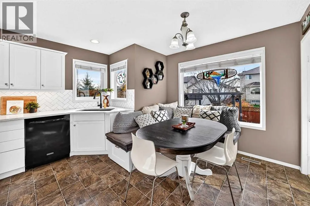 165 Covehaven Gardens NE