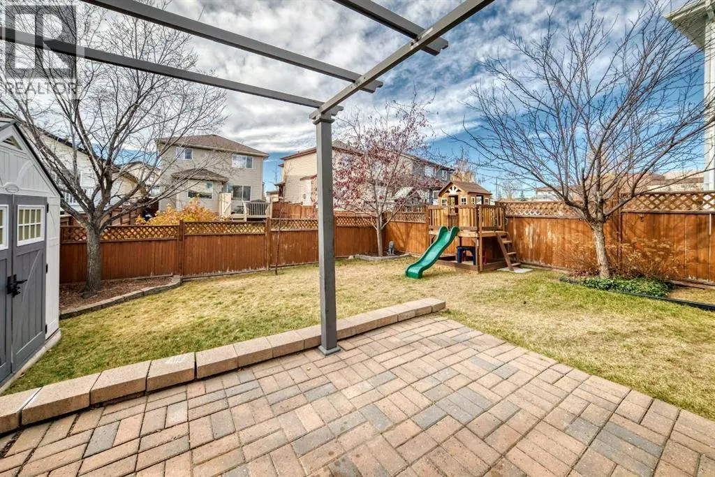 165 Covehaven Gardens NE