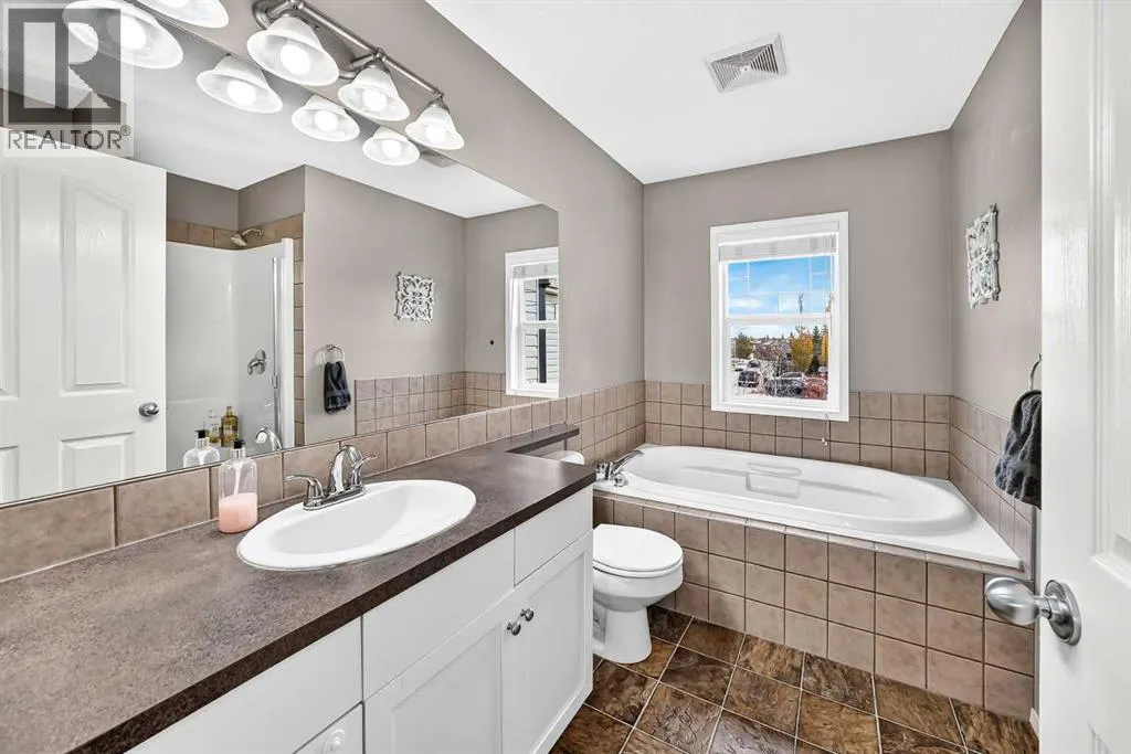 165 Covehaven Gardens NE