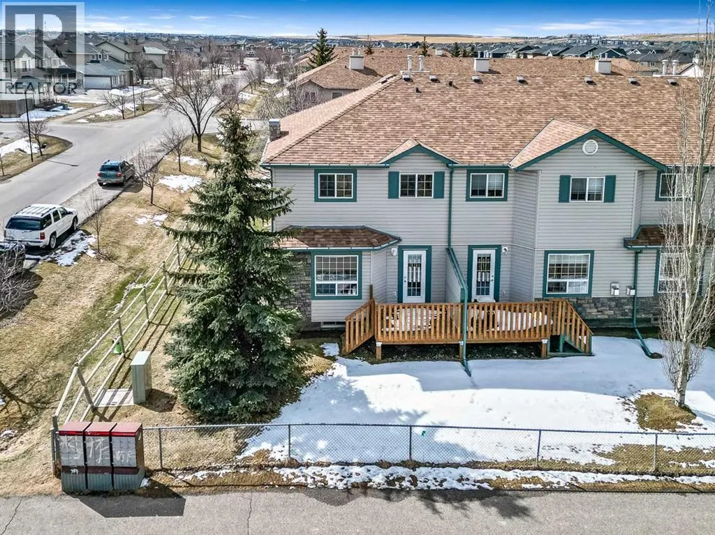 27, 156 Canoe Drive SW