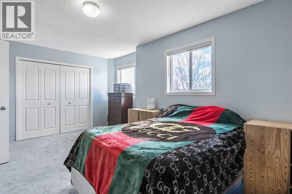 27, 156 Canoe Drive SW