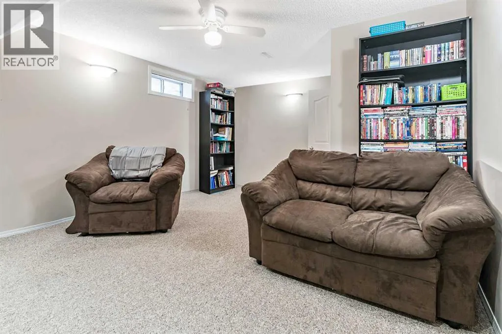27, 156 Canoe Drive SW