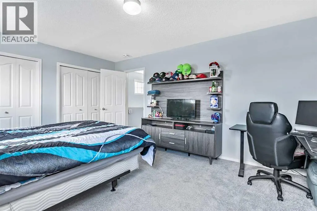 27, 156 Canoe Drive SW