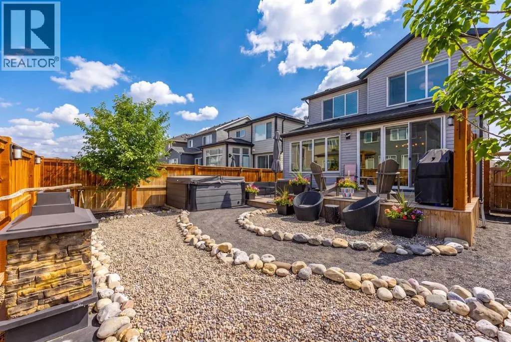 170 Legacy Glen Way SE