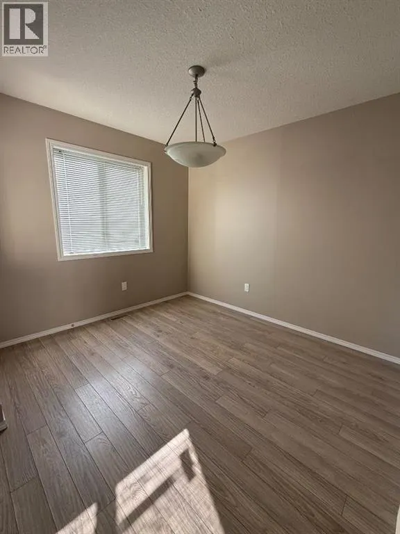 5, 71 Rodeo Way