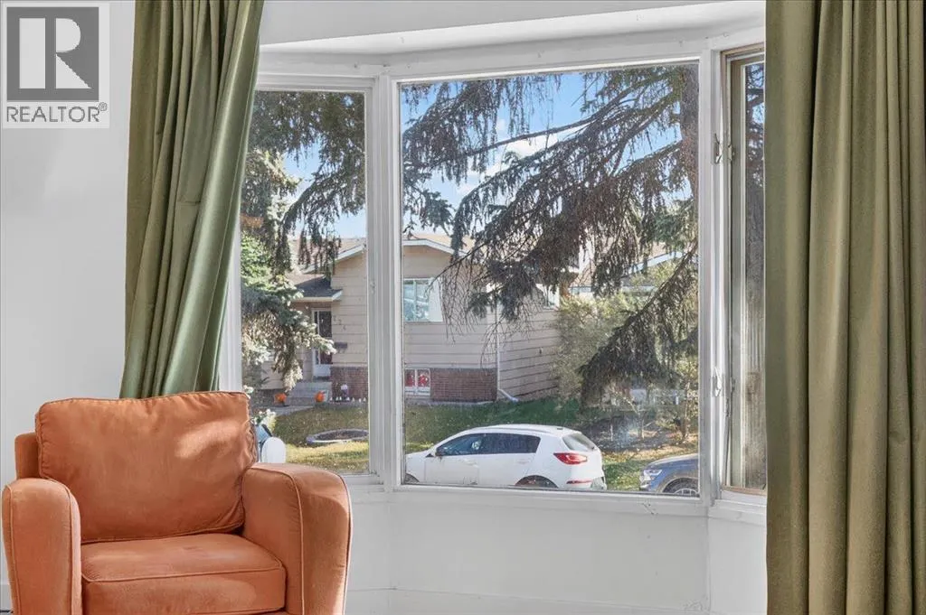 219 Sunvale Crescent SE