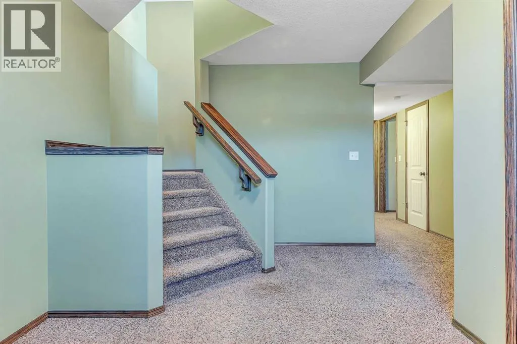 61 Lanterman Close