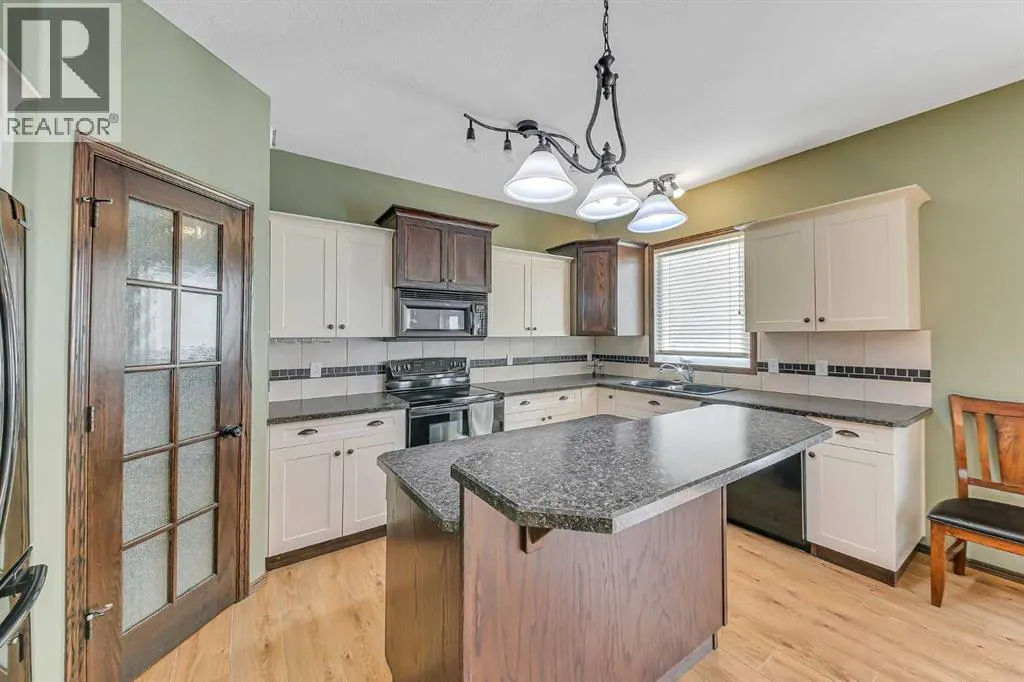 61 Lanterman Close