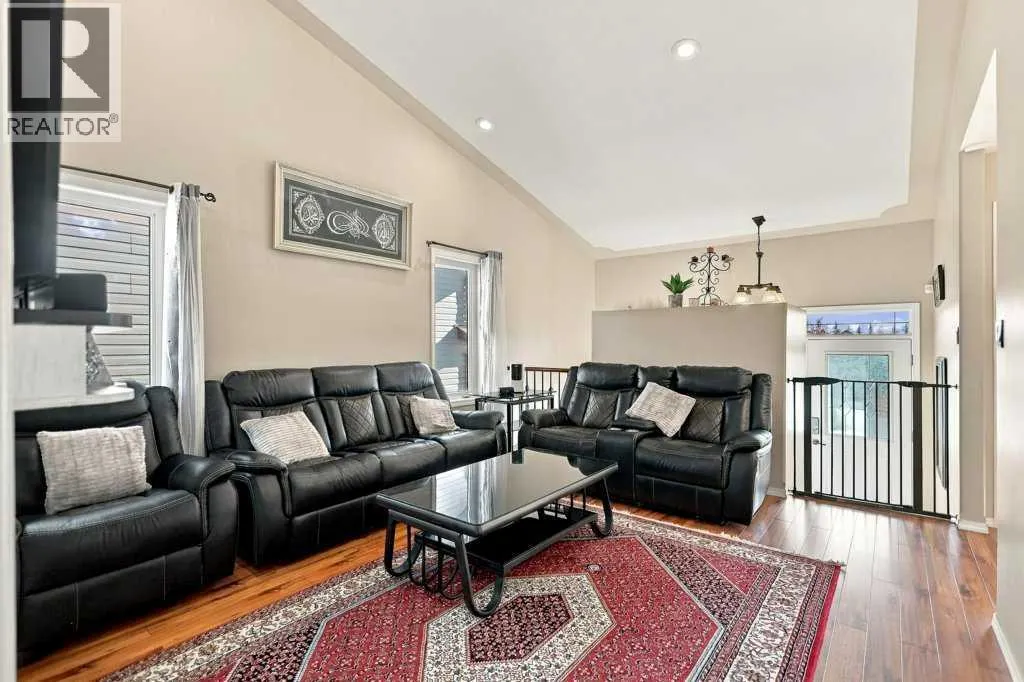 15 Inkster Close