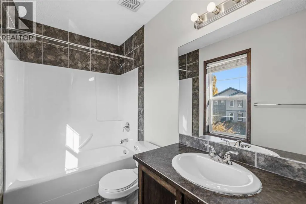 195 Elgin Rise SE