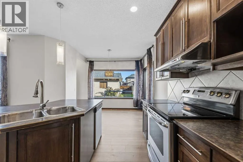 195 Elgin Rise SE