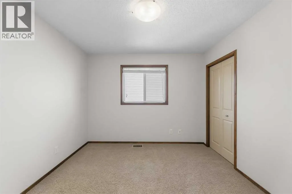 195 Elgin Rise SE