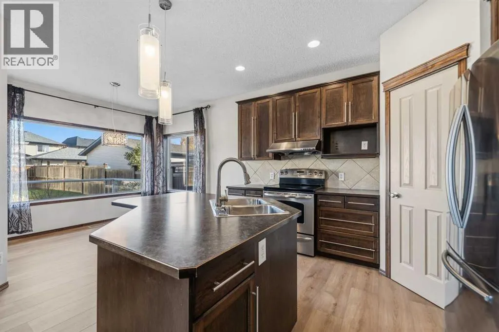 195 Elgin Rise SE