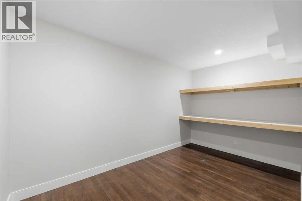195 Elgin Rise SE