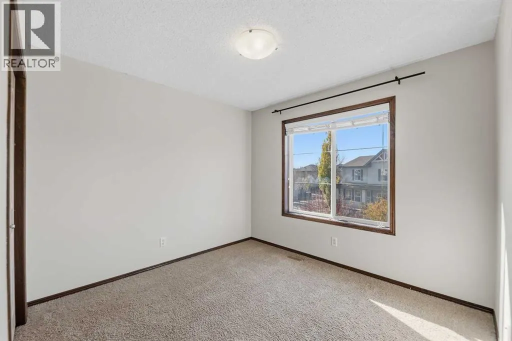 195 Elgin Rise SE