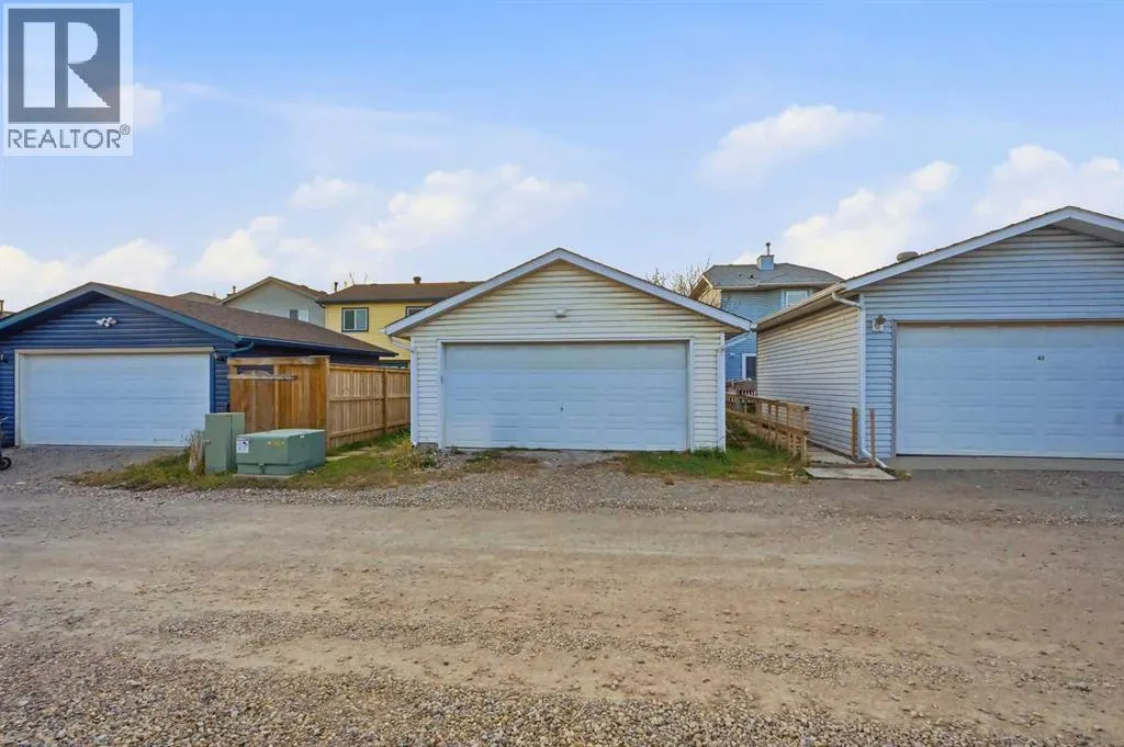 36 Martin Crossing Manor NE