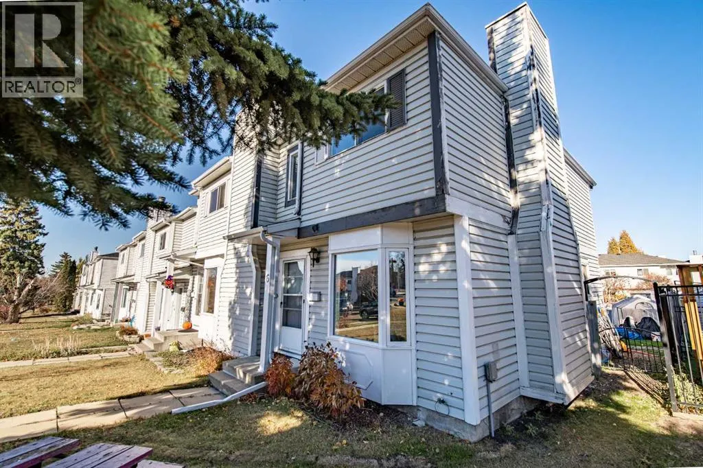6 Ellenwood Drive