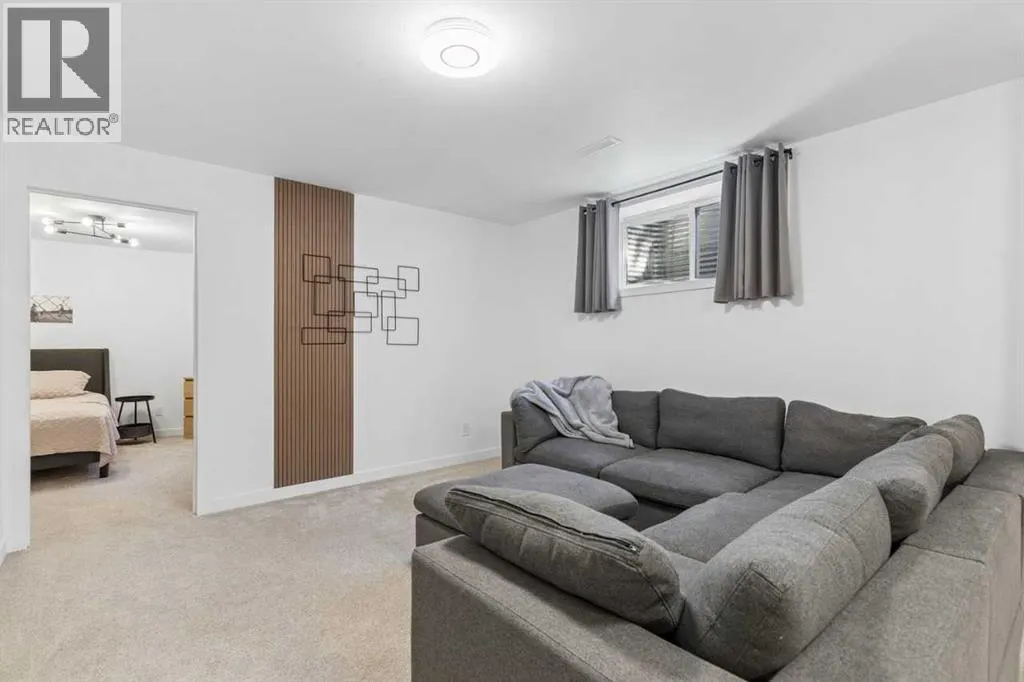 306, 281 Cougar Ridge Drive SW