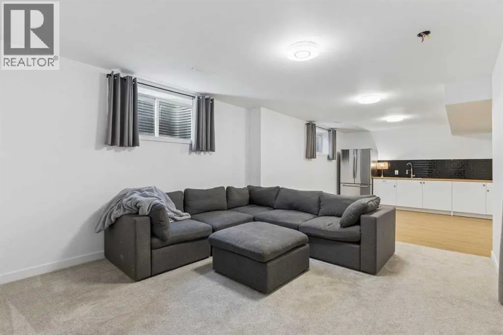 306, 281 Cougar Ridge Drive SW